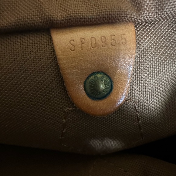 LV MONOGRAM SPEEDY 30 luxury item - Picture 4 of 5